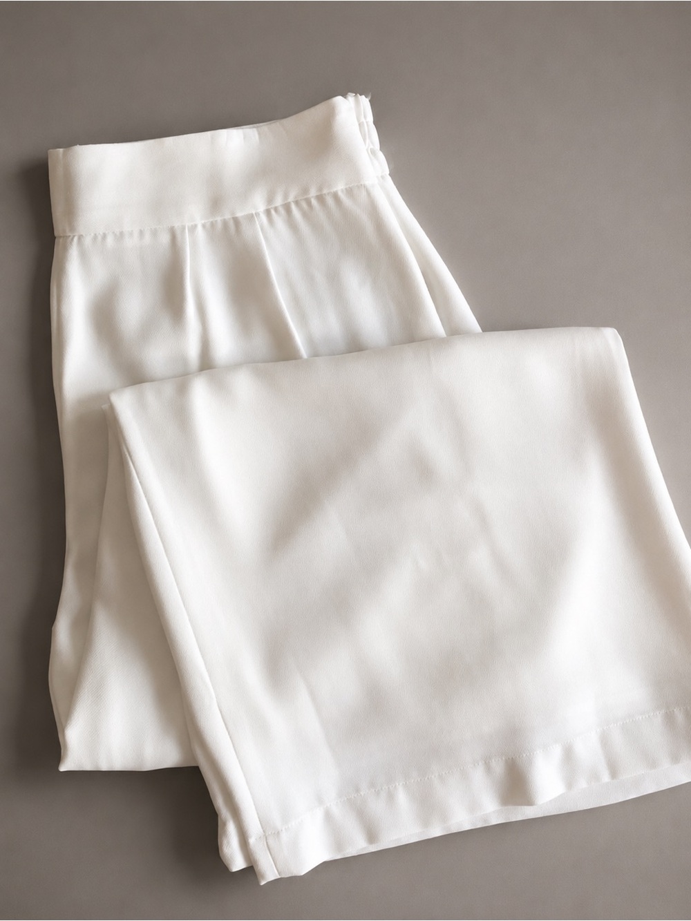 1. State • Wide Leg Trousers • Color Winter White • Size Large